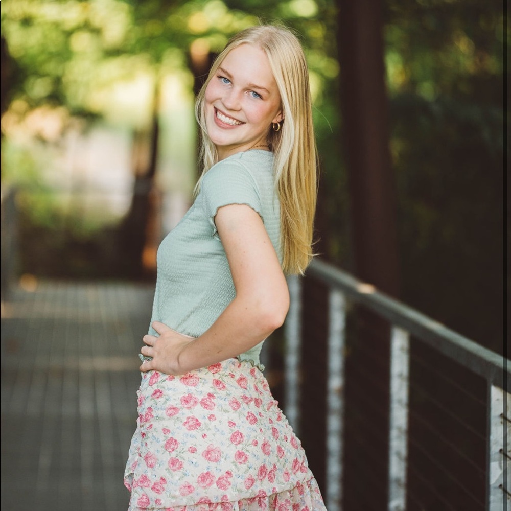 Meet your Posher, Carly